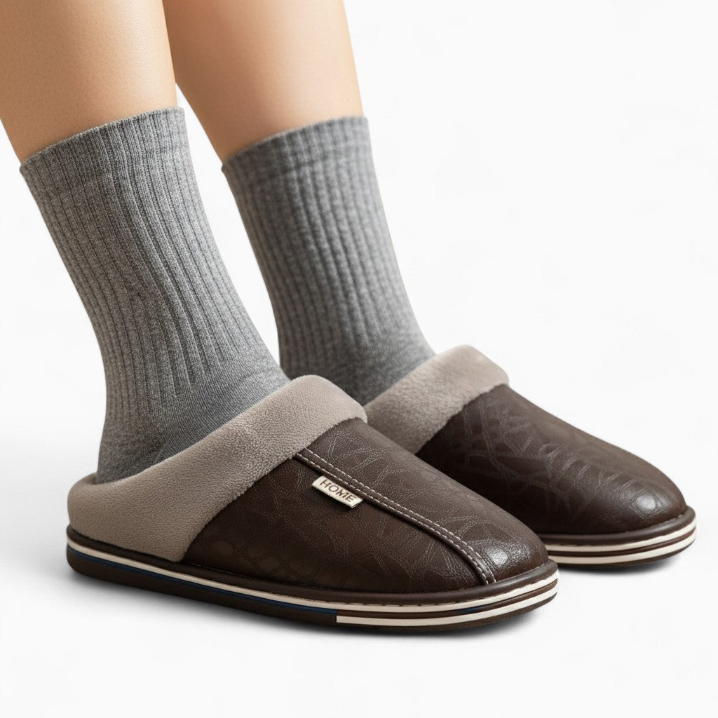 OLIVER Plush Indoor Slippers