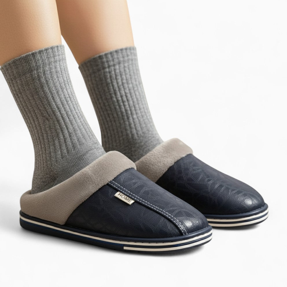 OLIVER Plush Indoor Slippers