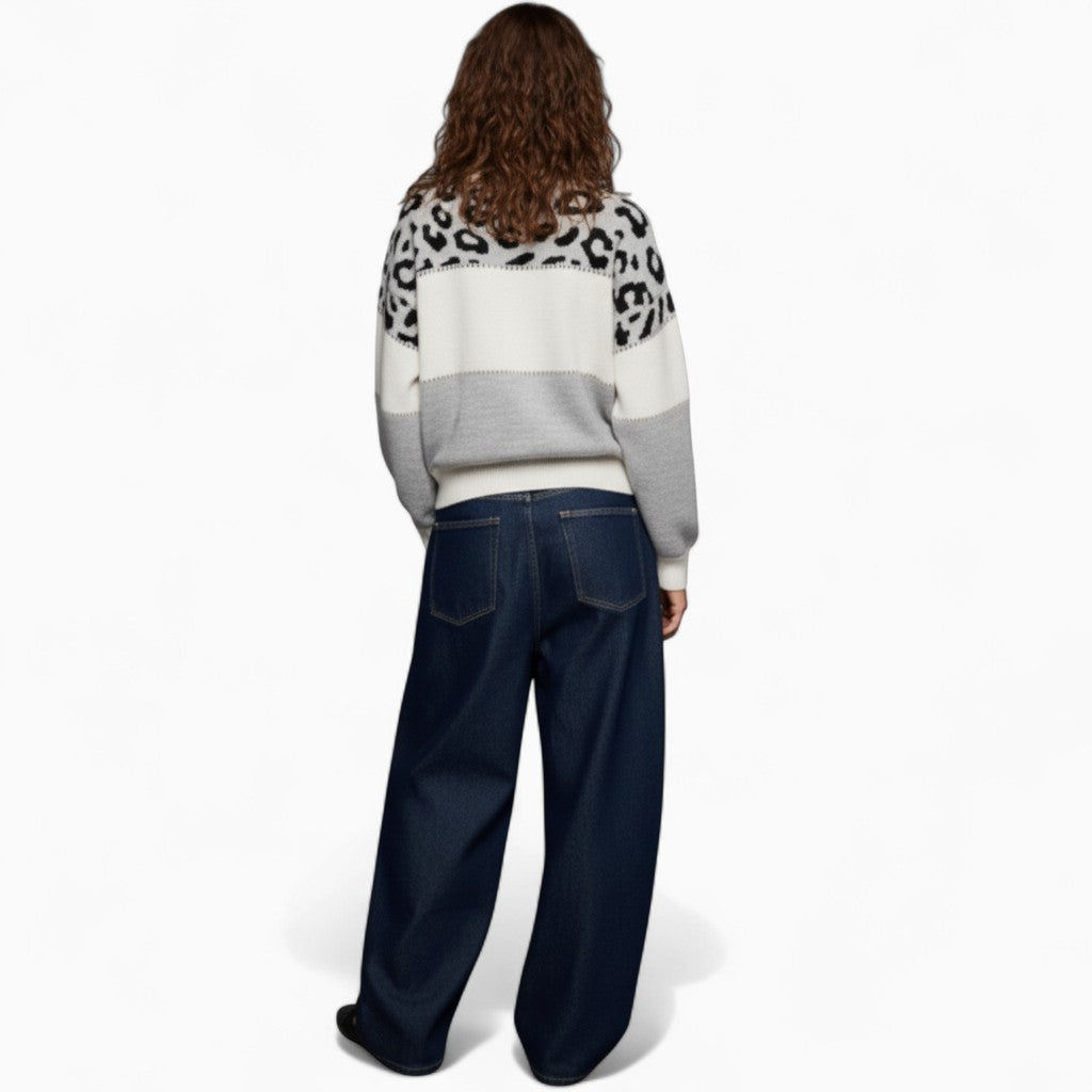 EMMA Loose Fit Leopard Sweater