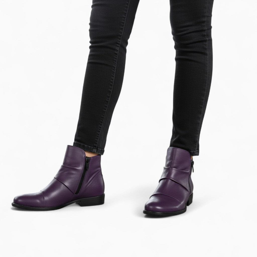 MELINDA Retro Leather Chelsea Boots